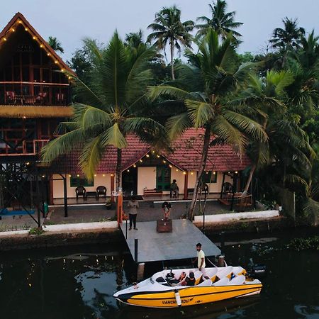 Champakulam Tulsi Kayal Retreat 아파트 외부 사진
