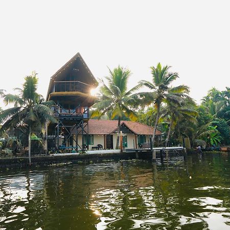 Champakulam Tulsi Kayal Retreat 아파트 외부 사진