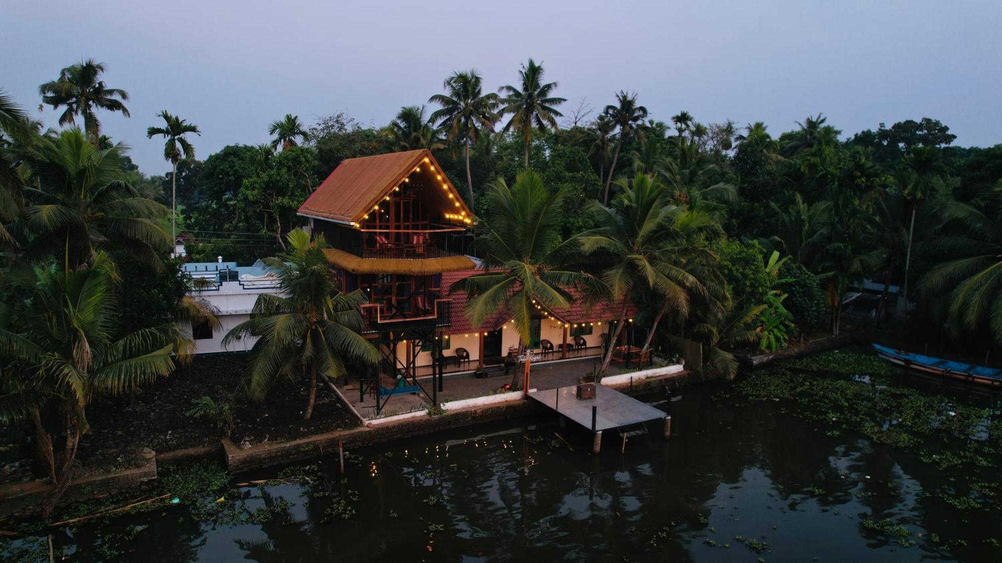 Champakulam Tulsi Kayal Retreat 아파트 외부 사진