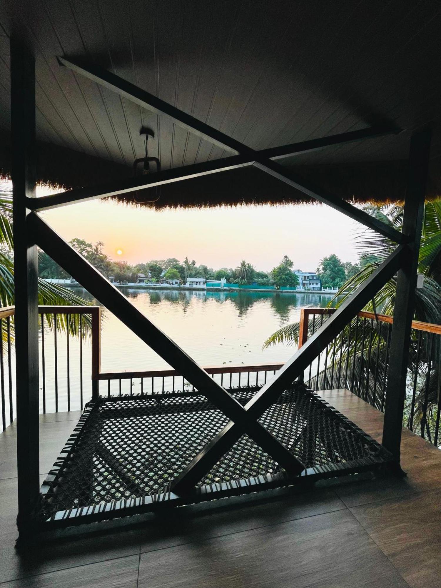 Champakulam Tulsi Kayal Retreat 아파트 외부 사진
