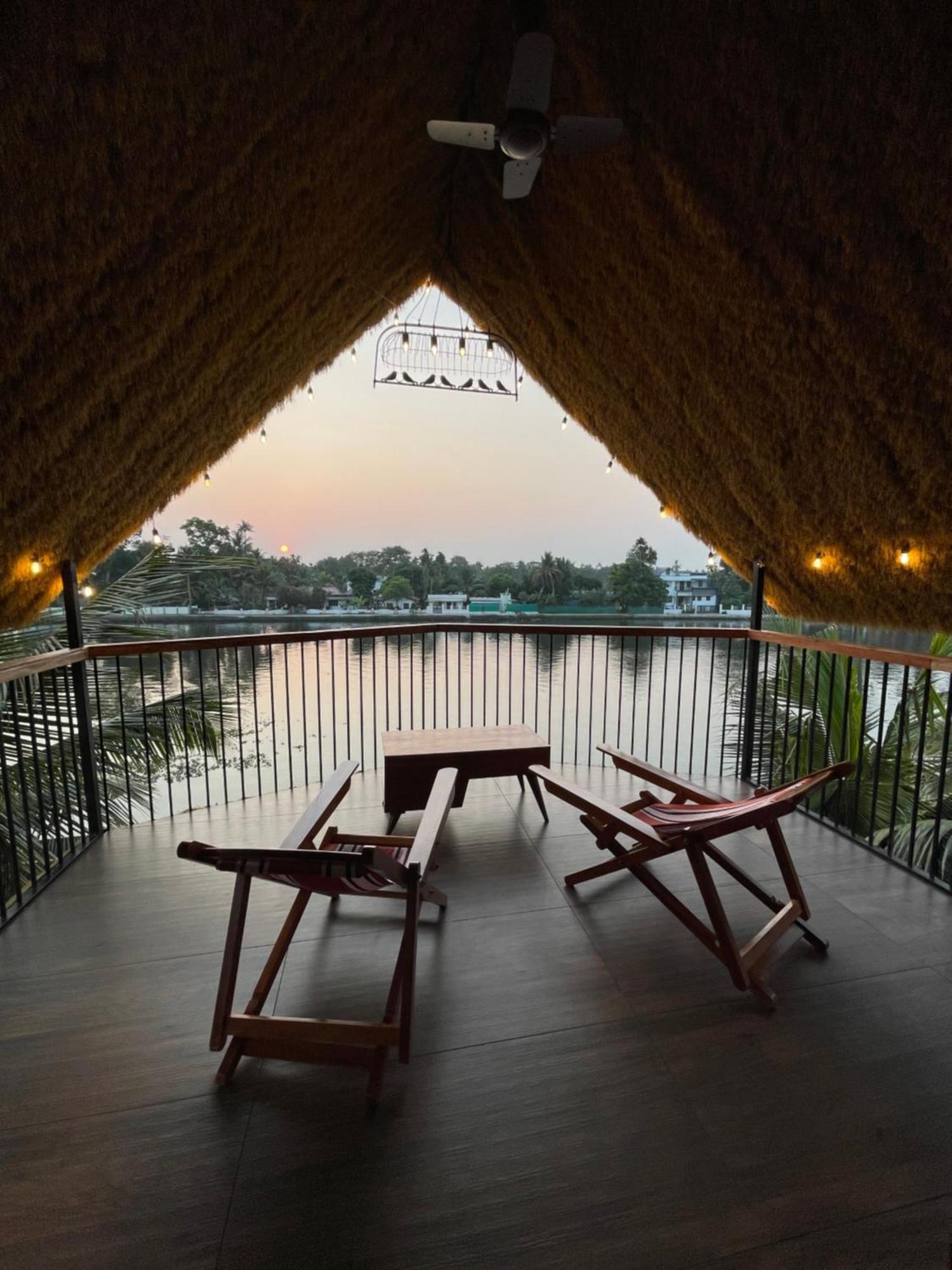 Champakulam Tulsi Kayal Retreat 아파트 외부 사진