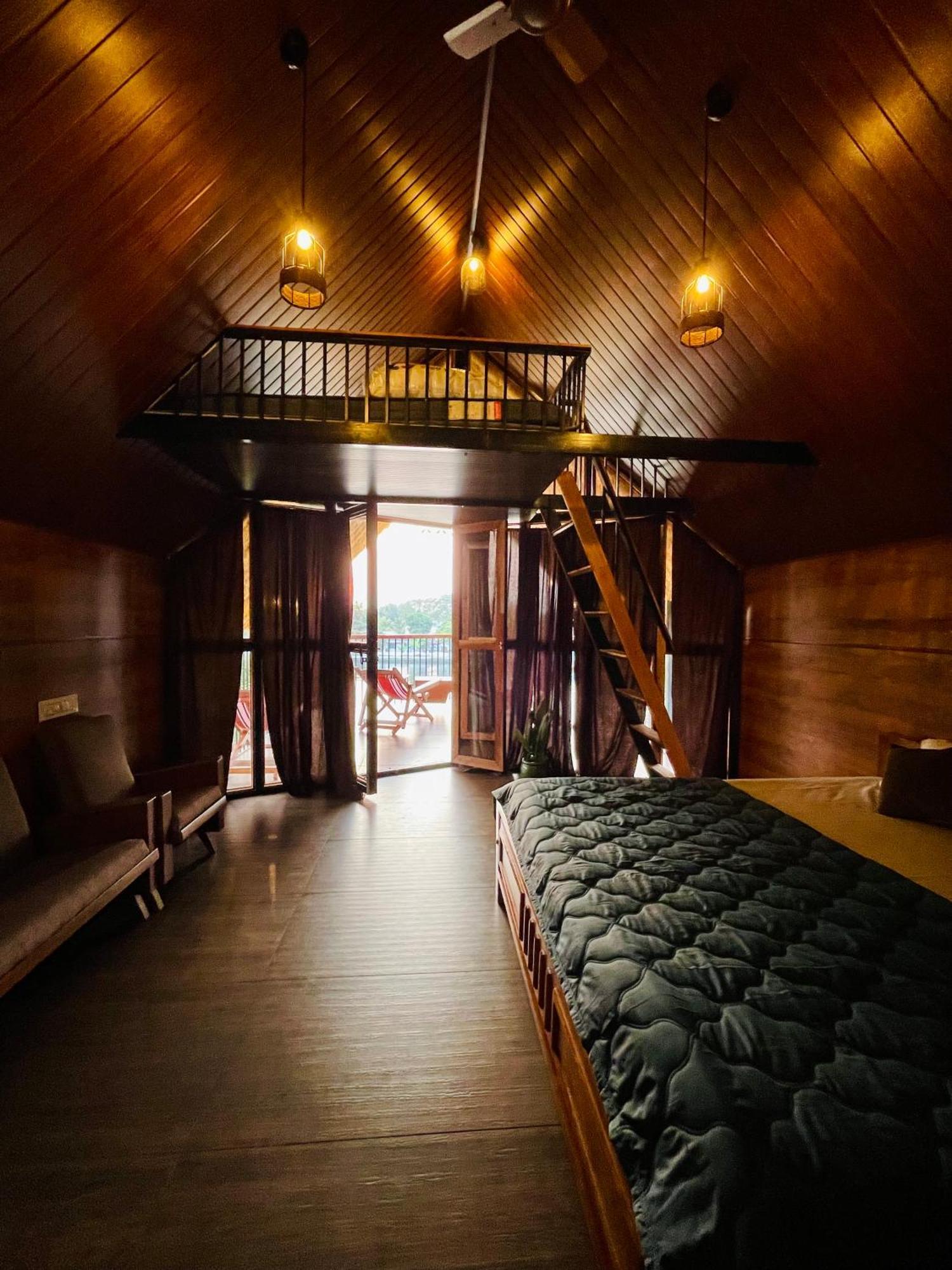 Champakulam Tulsi Kayal Retreat 아파트 외부 사진