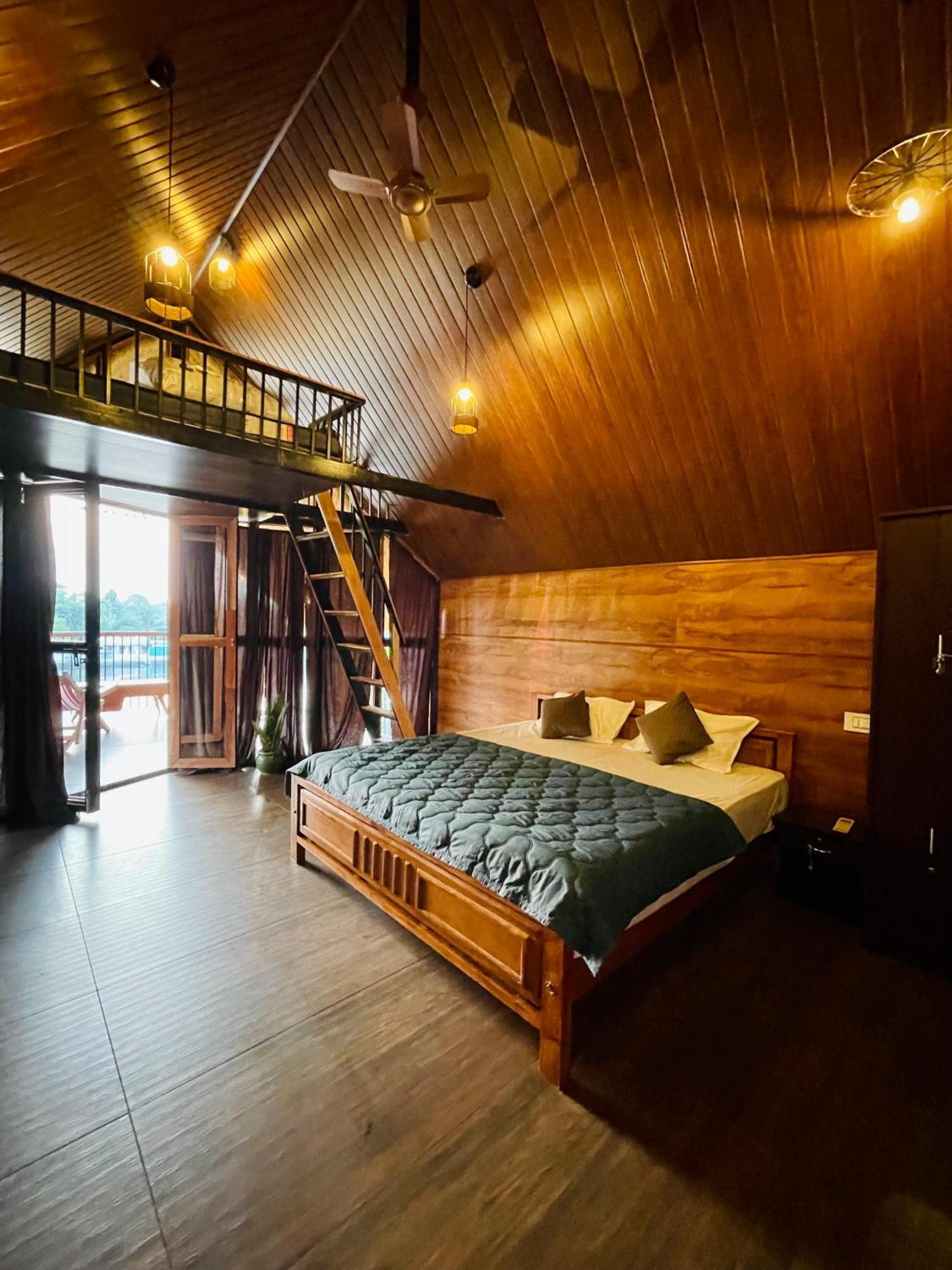 Champakulam Tulsi Kayal Retreat 아파트 외부 사진