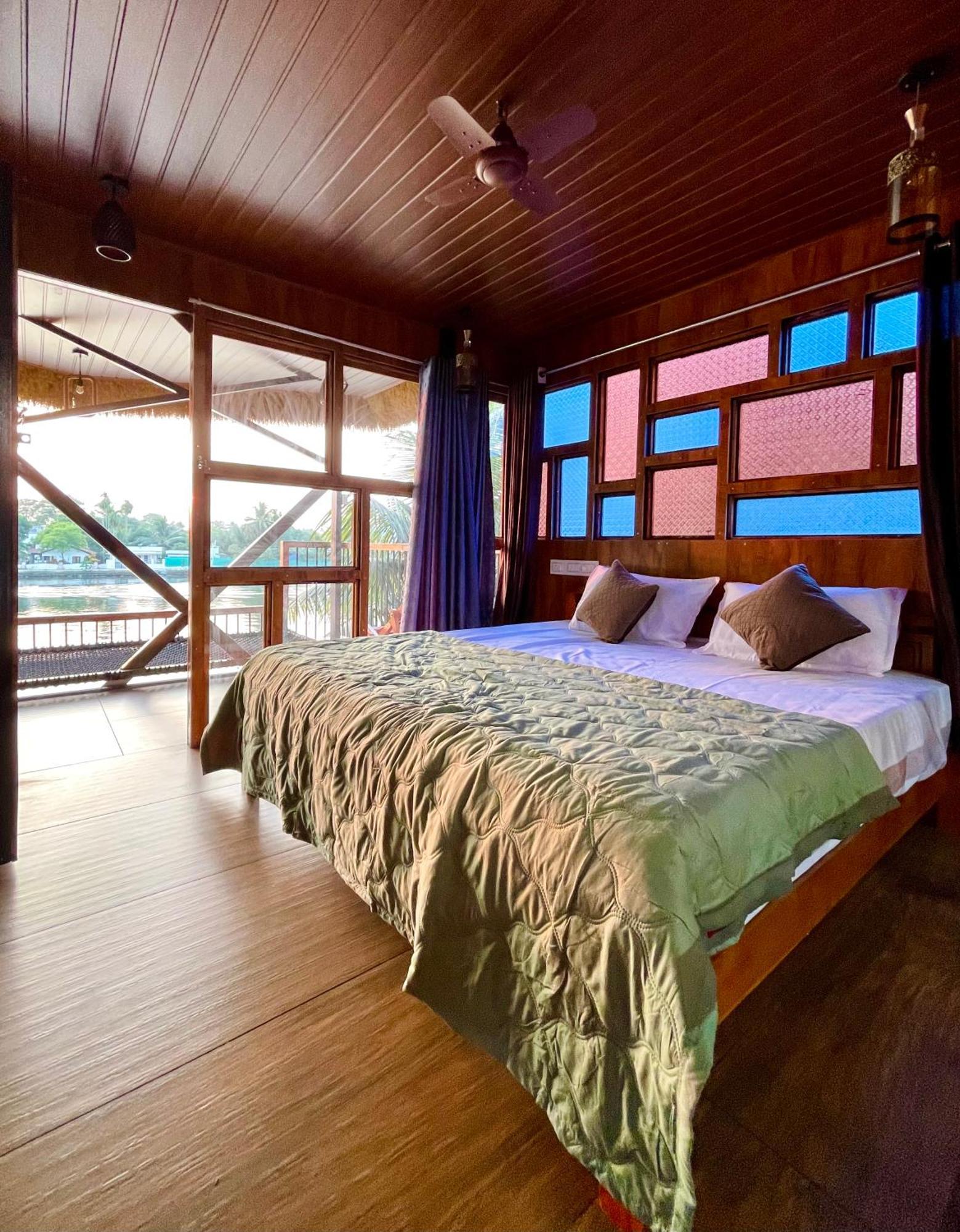 Champakulam Tulsi Kayal Retreat 아파트 외부 사진