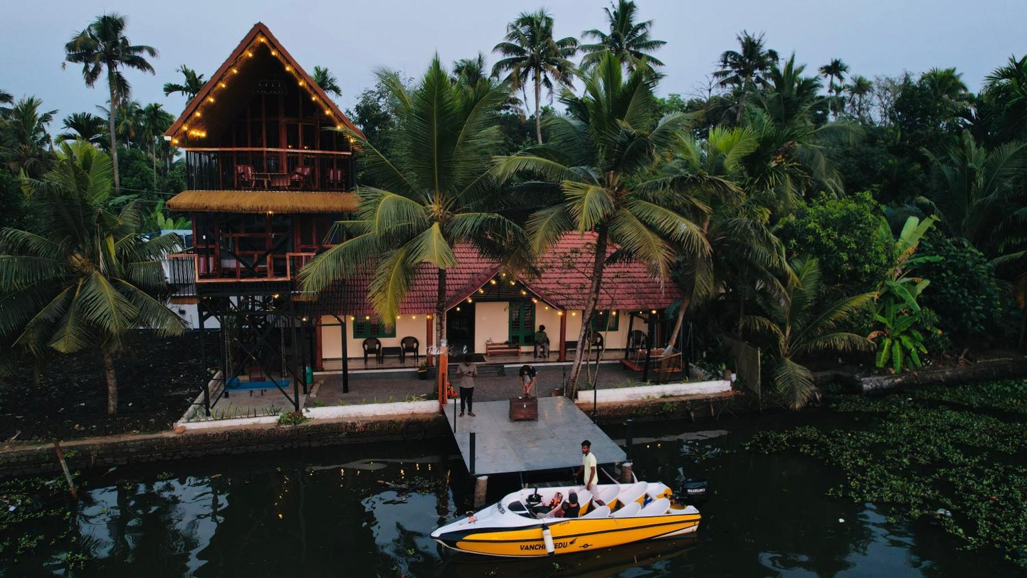 Champakulam Tulsi Kayal Retreat 아파트 외부 사진
