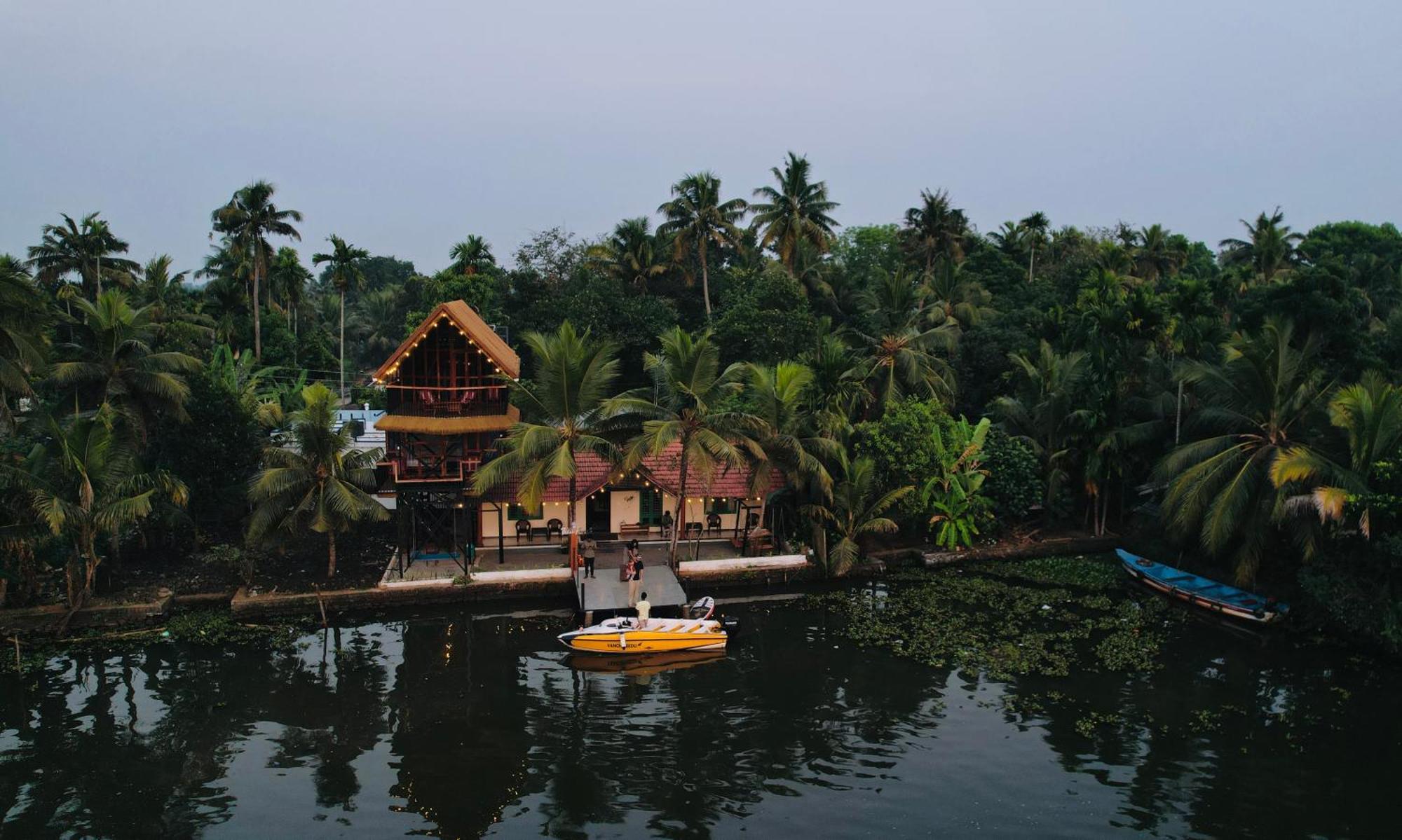 Champakulam Tulsi Kayal Retreat 아파트 외부 사진