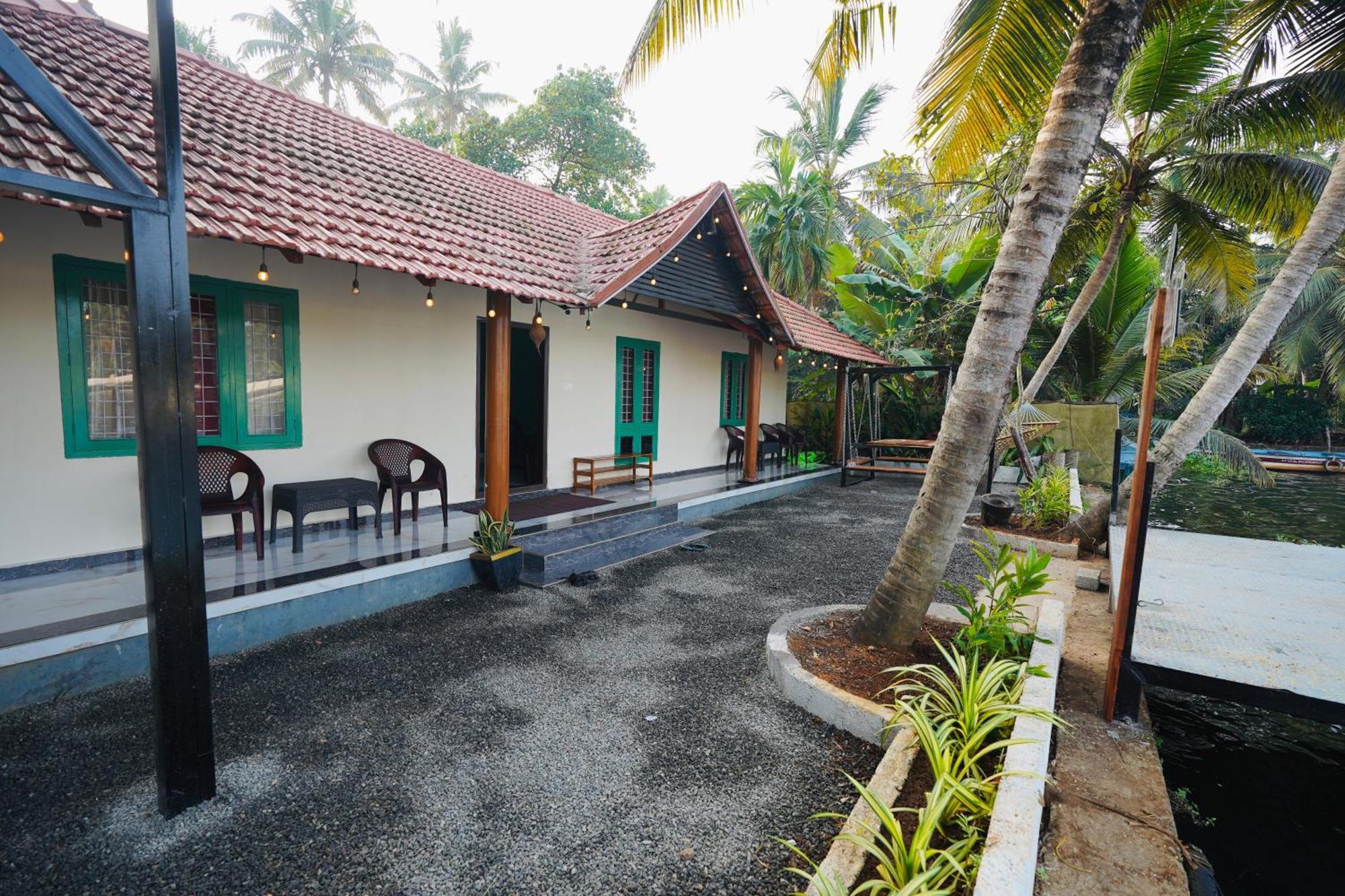Champakulam Tulsi Kayal Retreat 아파트 외부 사진