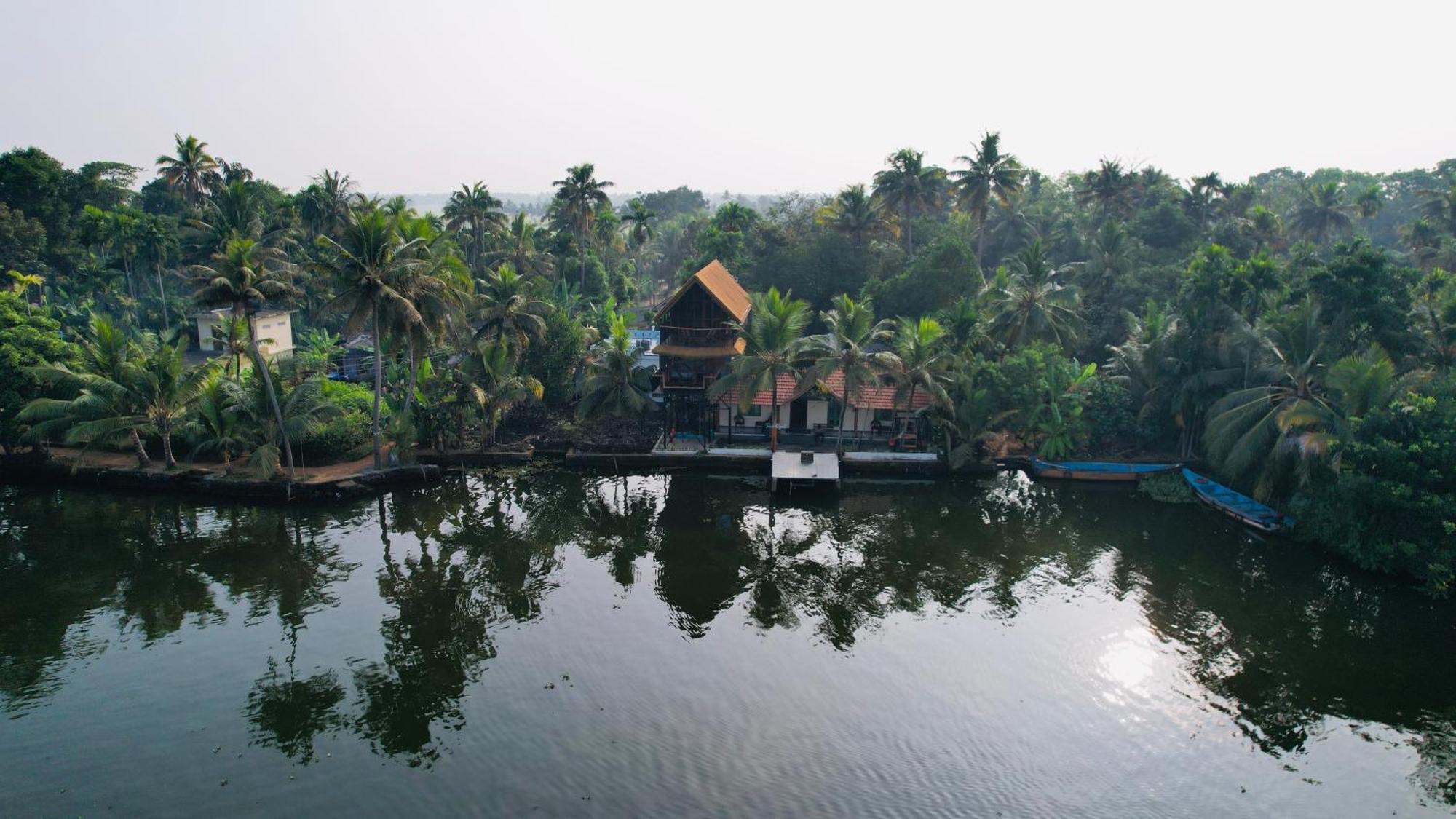 Champakulam Tulsi Kayal Retreat 아파트 외부 사진
