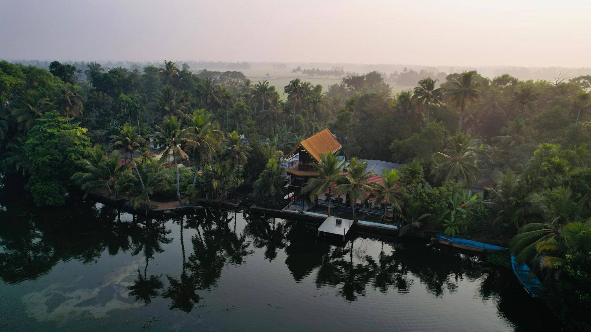 Champakulam Tulsi Kayal Retreat 아파트 외부 사진